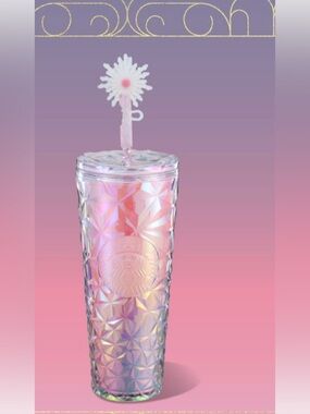 Starbucks NWT Wicked Glinda Prism Cold Cup with Wand Straw
Topper (24 oz.)